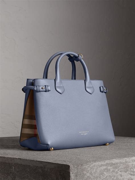 sac pour femme burberry|Burberry clutches and evening bags.